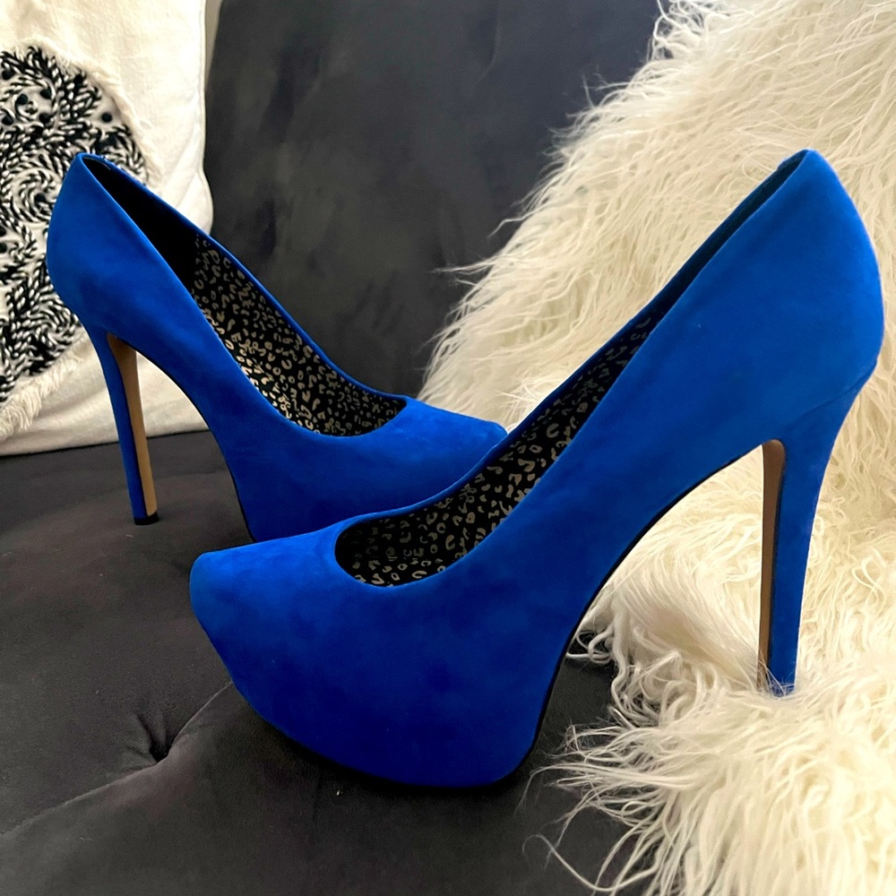 Faux suede 1” hidden platform 5” heels